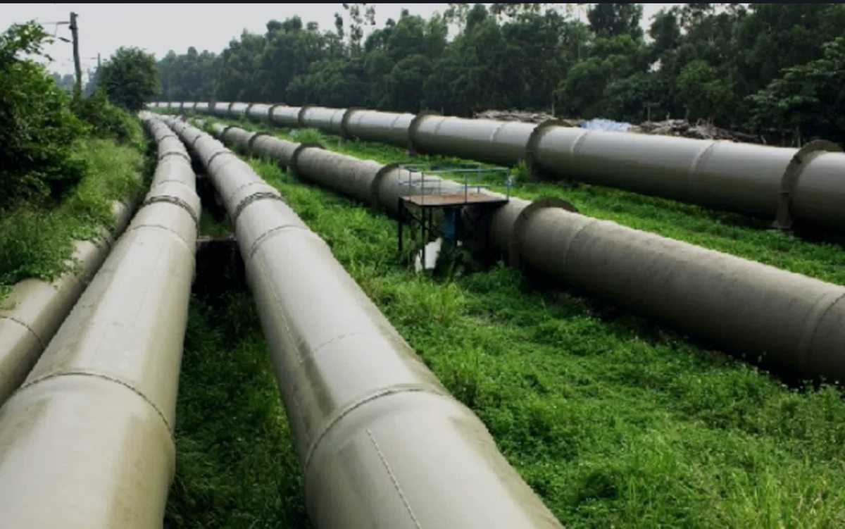 Pipeline corridor under surveillance